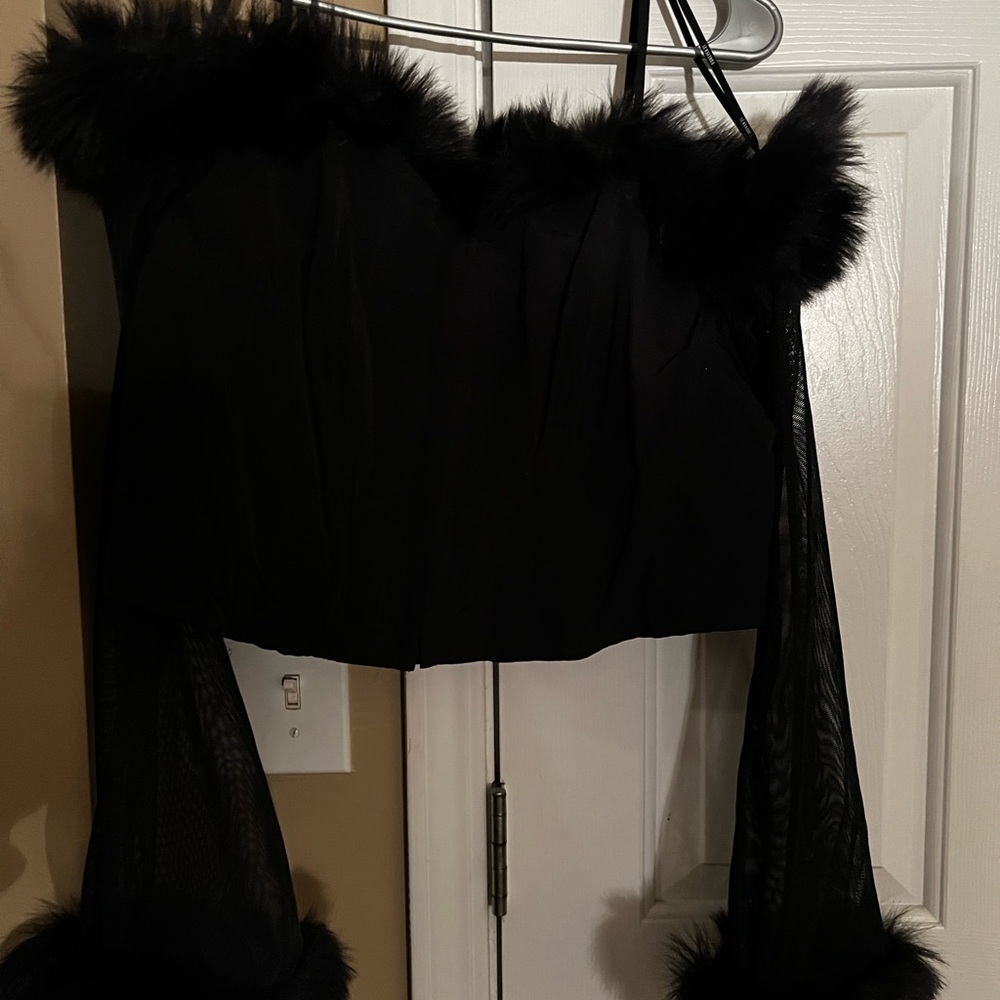 Elegant Black Feather Trim Women's Robe
